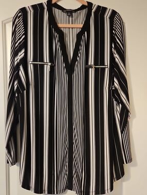 INC International Concepts Black & White Vertical Stripe V-Neck Tunic